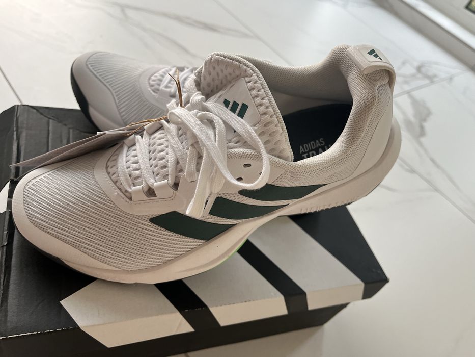 Кросівки adidas