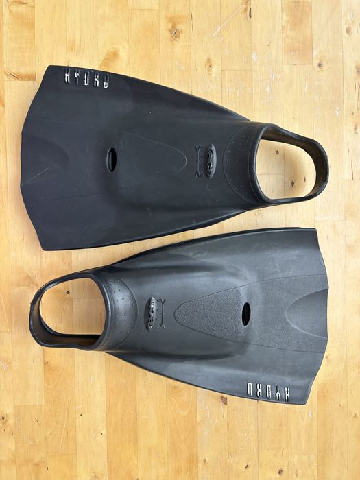 Pés de pato bodyboard