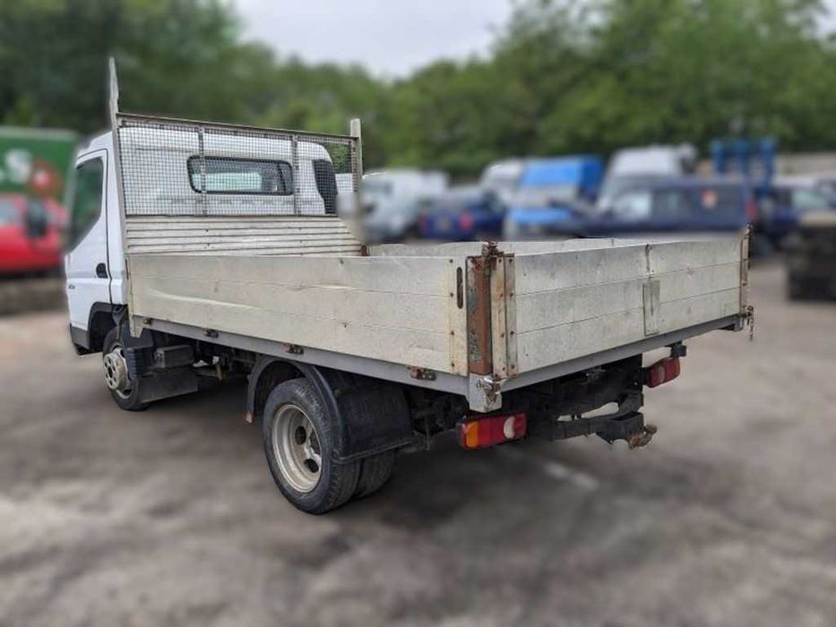 Mistubishi Canter Fuso 3.0DI 2006 para peças