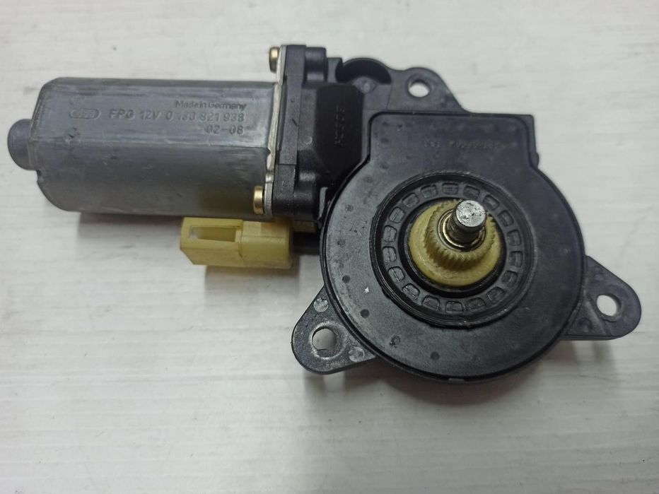 MOTOR ELEVADOR DE VIDRO FRONTAL ESQUERDO FORD FUSION 2002 -0130821938