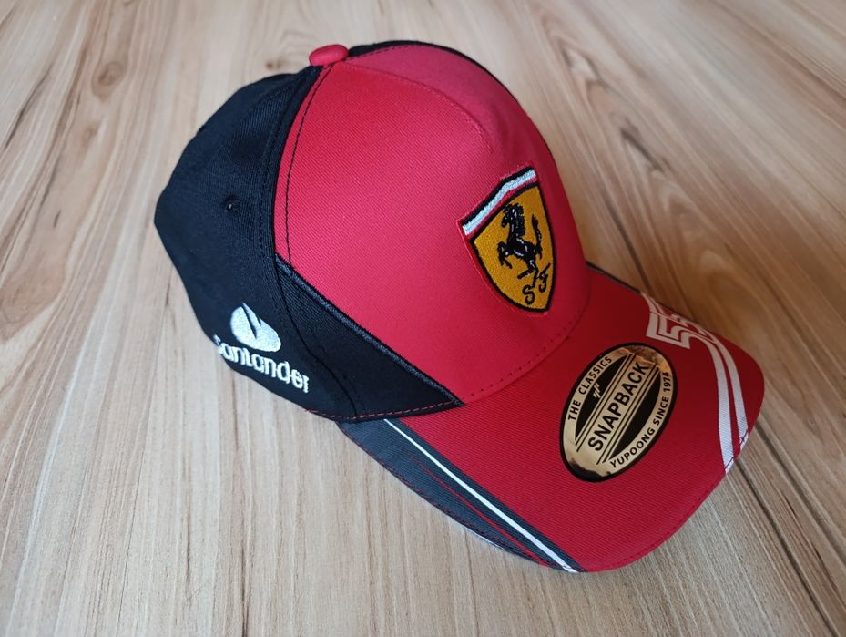 Czapka z daszkiem Ferrari F1 Racing Team Cap.