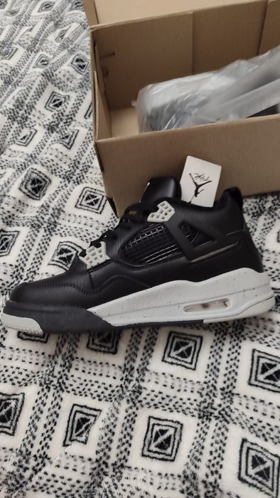 Зимні  кросівки , теплі