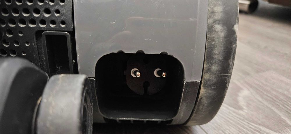 Продам пилосос ELECTROLUX EC41-4T