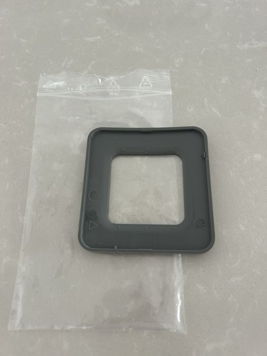 Moldura Termóstato Delta Dore Tybox 5100 Cinzento