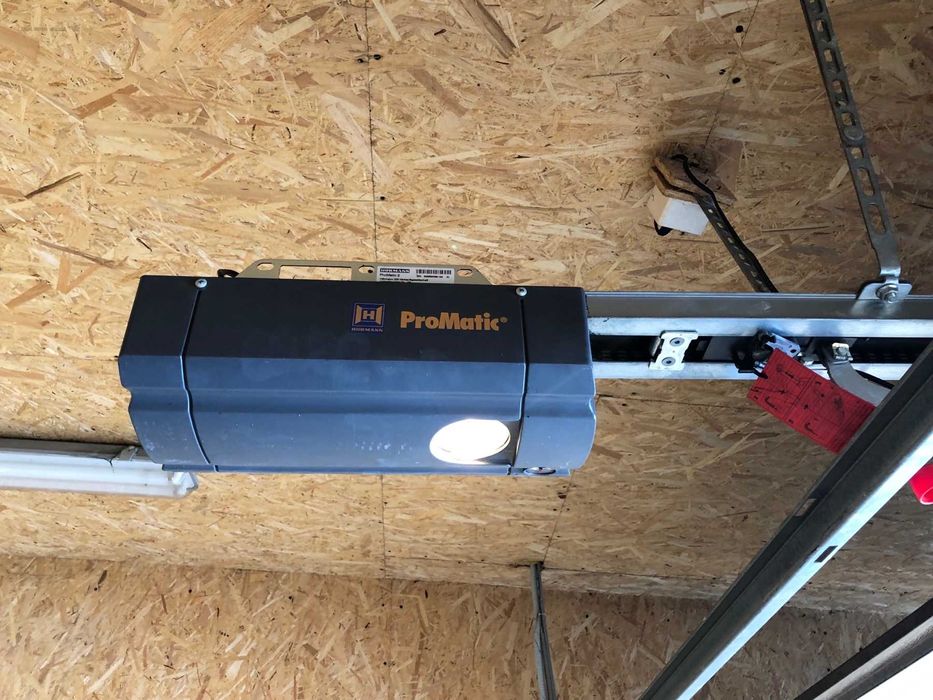 Продаж капітального гаражного приміщення по пр. Молоді