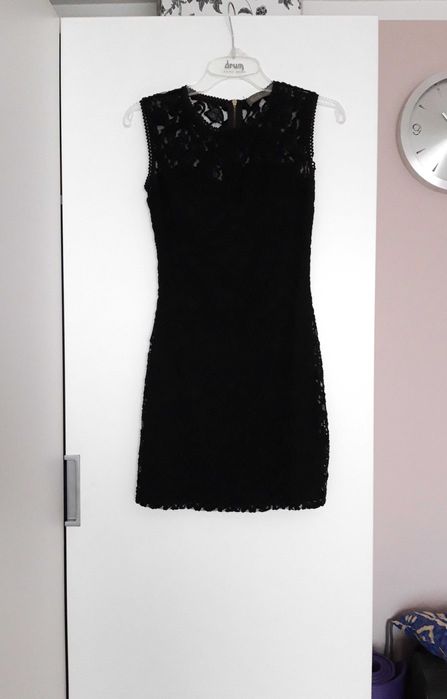 Czarna sukienka mini z koronki rozmiar 38 marka Finn&Clover