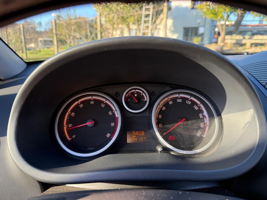 Opel Corsa excelente estado