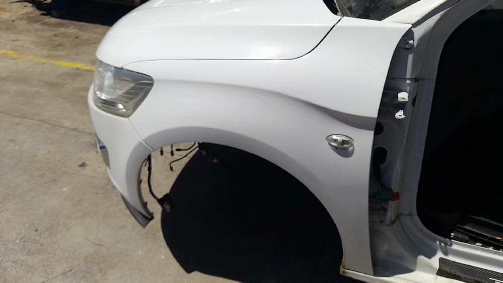 Guarda-lamas esquerdo CITROËN C-Elysee