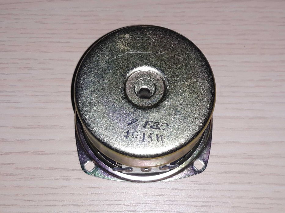 Динамик F&D 80 мм.