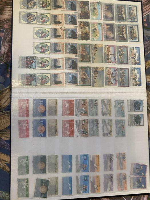 Альбом  марки італія близько 500 шт