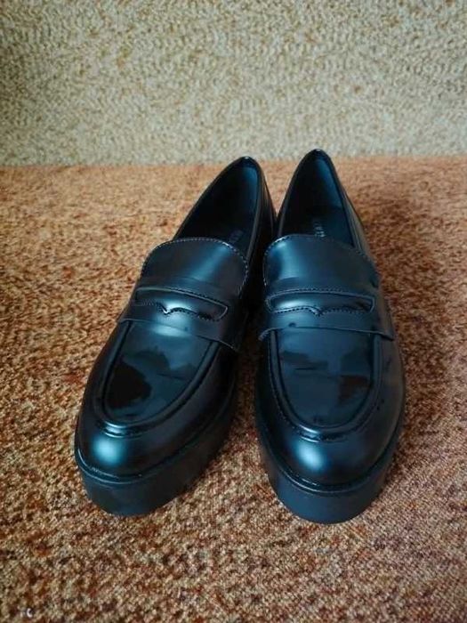 Buty damskie, rozmiar 38, Nowe