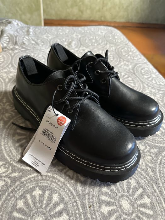 Крутые лоферы, ботинки женские 41