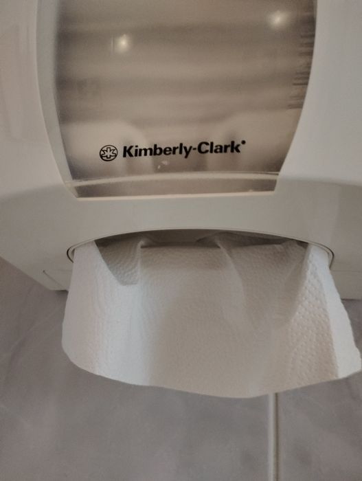 Dispensador de papel para mãos WC