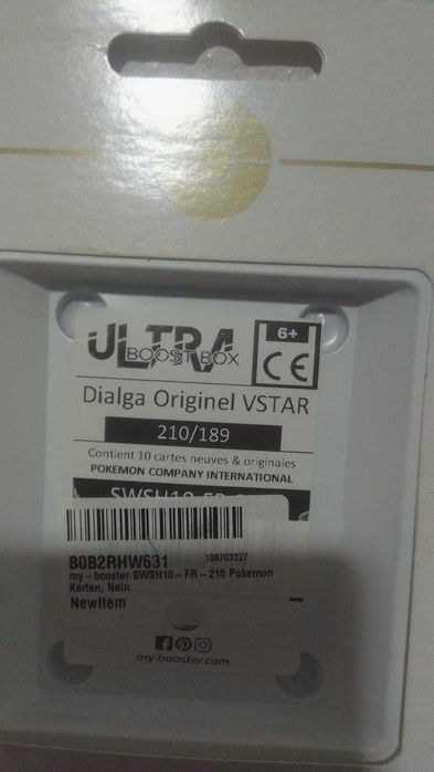 Pokémon Ultra Premium Pack – 10 Cartas Selado (Versão MyBooster)