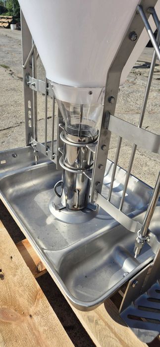 Tubomat dla tuczników nierdzewny Karmnik karmidło Paśnik Automat paszo