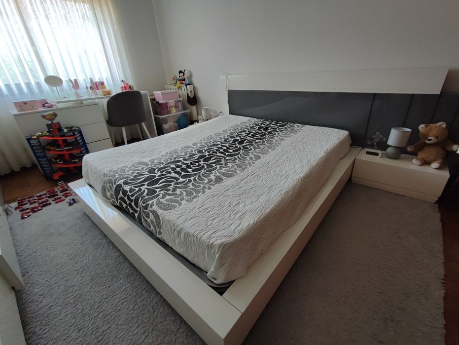 Quarto de casal lacado branco