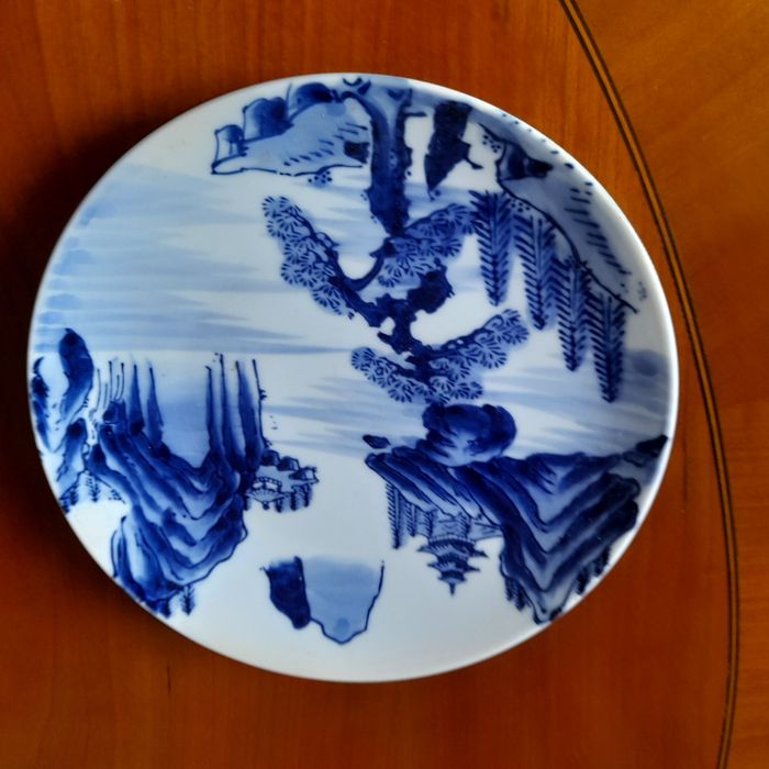 Prato chinês impecável