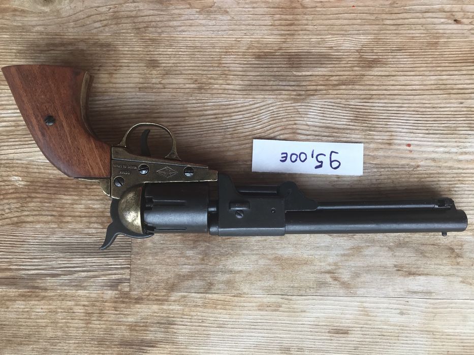 PEÇA Decorativa - Revólver Colt Single Action-Peacemaker NÃO funcional