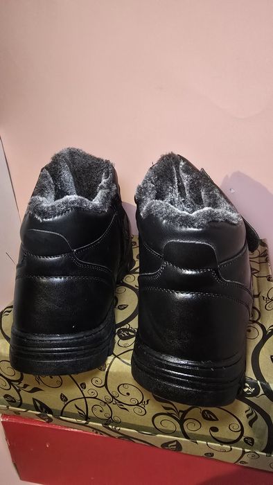 Buty nowe męskie zimowe czarne rozmiar 46