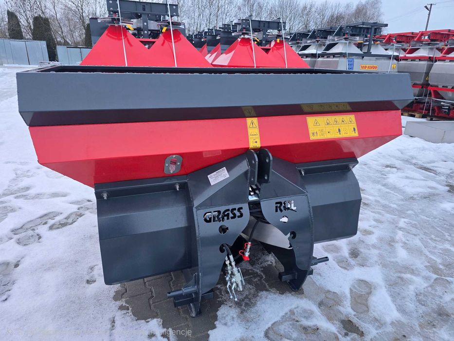 Rozsiewacz nawozów dwutarczowy N056-TYP MASTER JUNIOR- GRASS-ROL- 2026