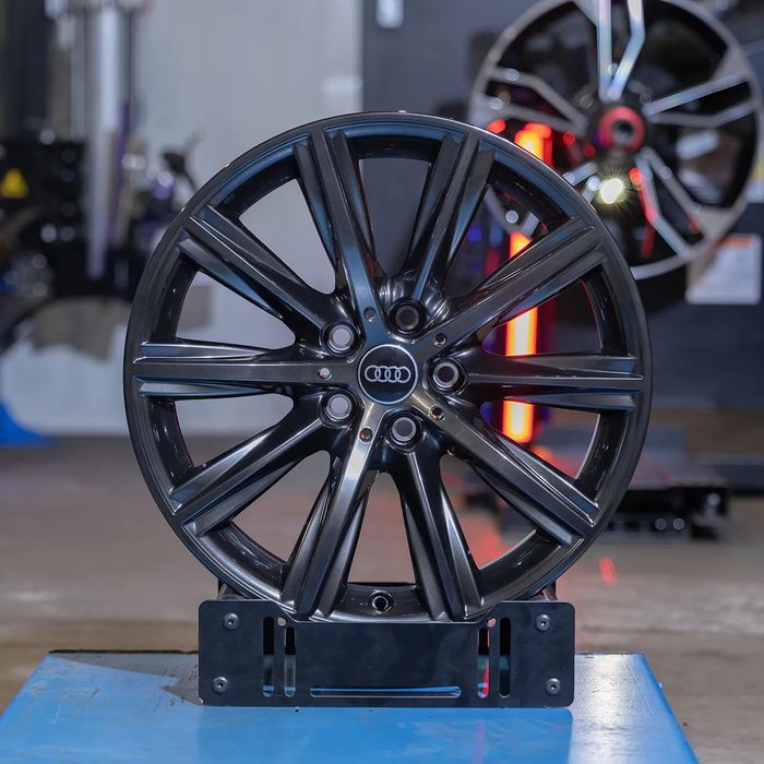 NOWE ORYGINALNE Felgi 18" Audi A3 A4 A5 A6 A7 A8 Q3 Q5 Q7
