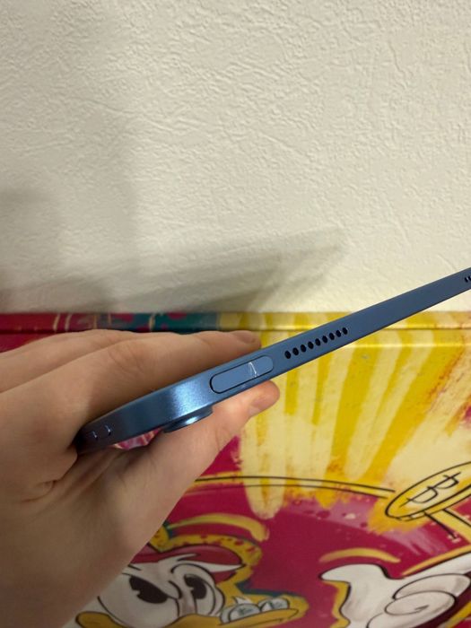 Планшет iPad 2025 Wi-Fi 128GB Blue OpenBox з дефектом