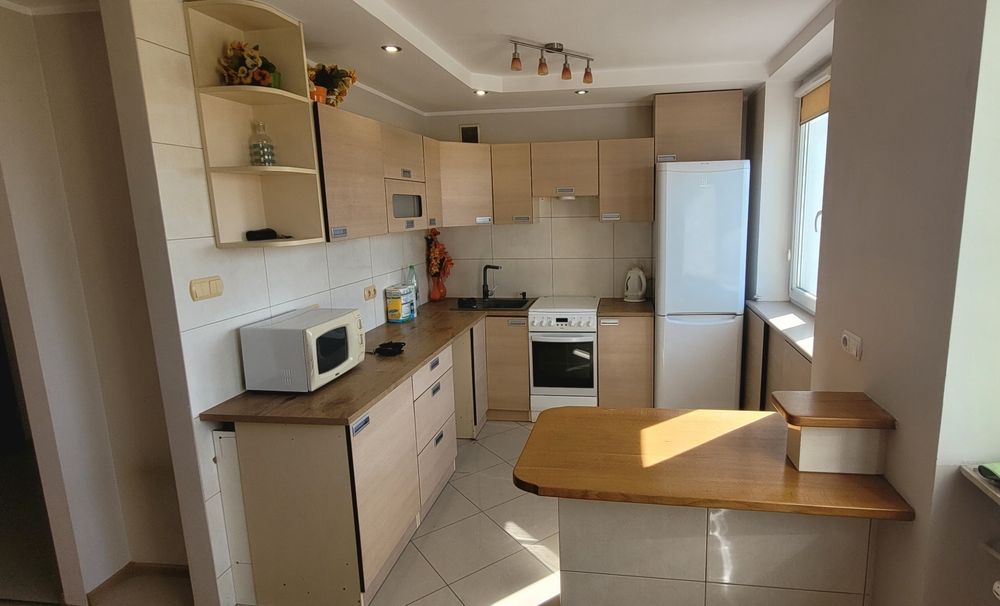 Mieszkanie trzy pokojowe 48.60 m2 na drugim piętrze.