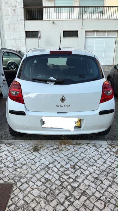 Renault Clio III 1.5 dCi (Ano 2008) – 5 Portas — photo 2