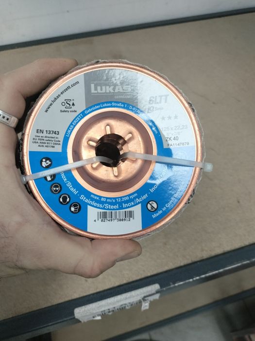 Круг лепестковый циркониевый 125 Р40 Lukas