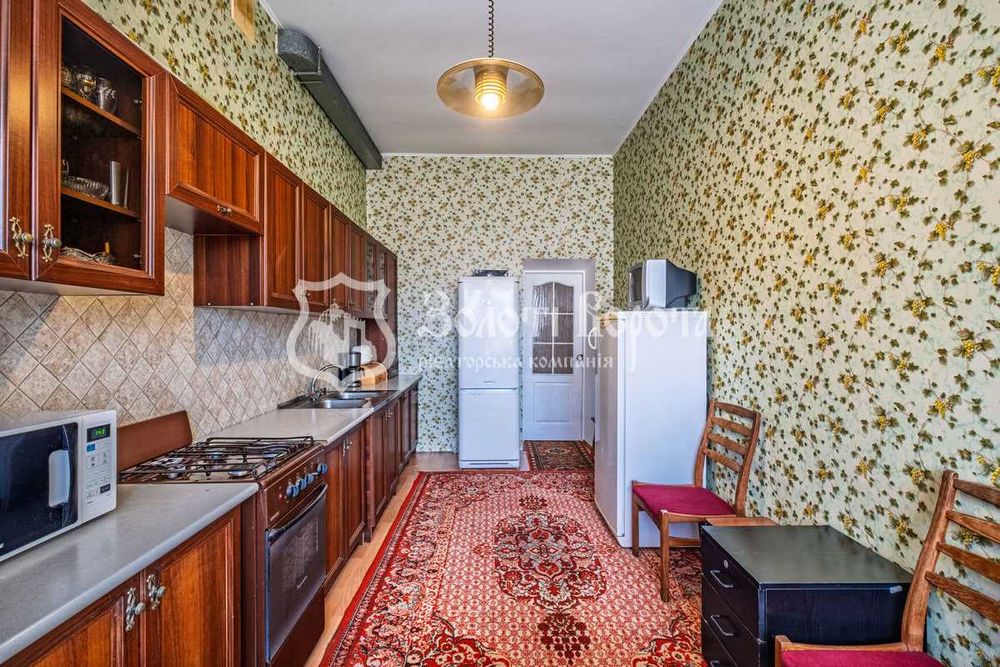 Велика 2-кімнатна квартира 90 м², пров. Бабкіна 13, м. Бориспіль