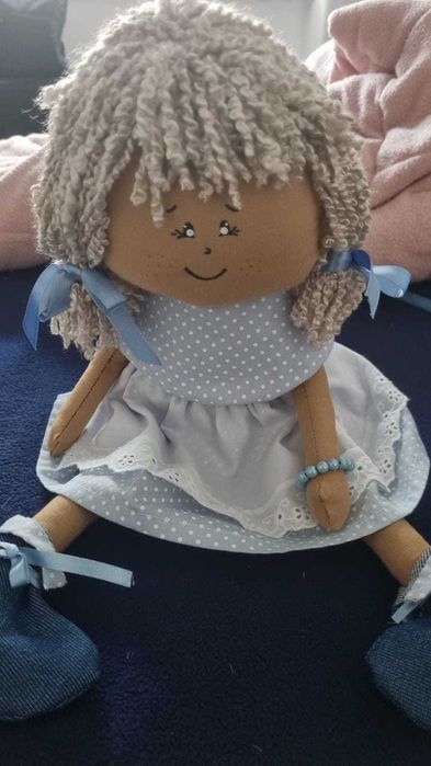 Bonecas de pano - feito a mão