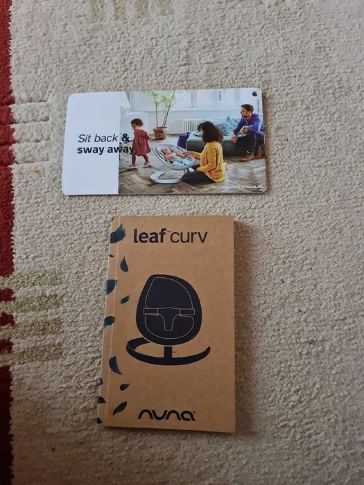 Espreguiçadeira Nuna Leaf Curv. Em óptimo estado. Com arco de brincar