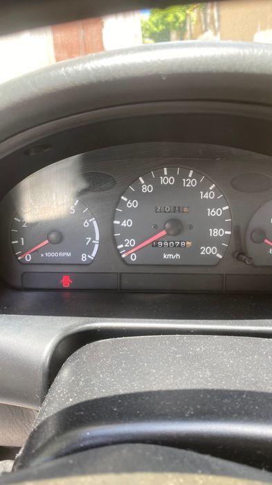 Carro Hyundai accent 5 portas