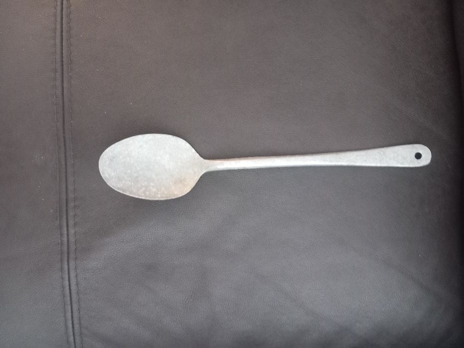 Sprzedam duża łyżkę 36 cm