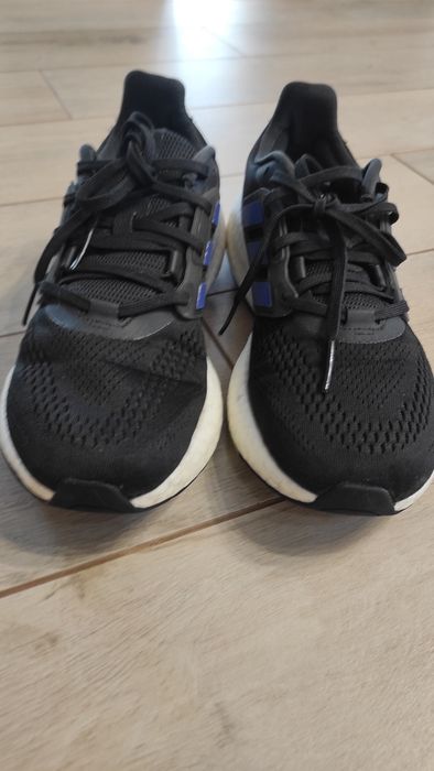 Продаж! Оригінальні кросівки Adidas pозмір 42(us9)