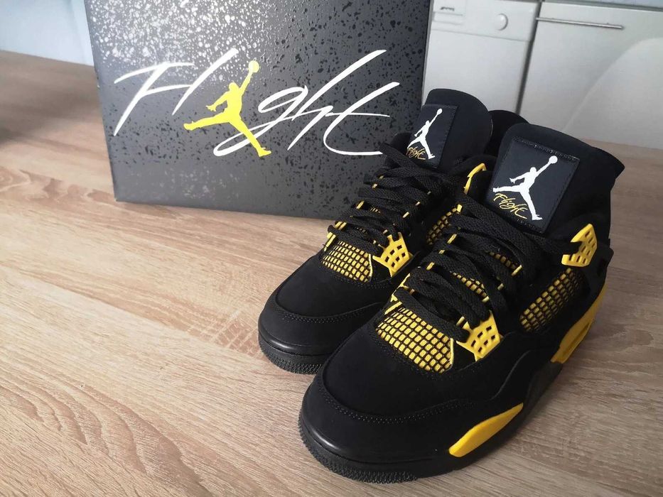 Jordan 4 Retro Thunder r.44