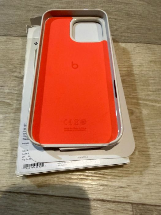 Чехол для Beats iPhone 16 Pro Max