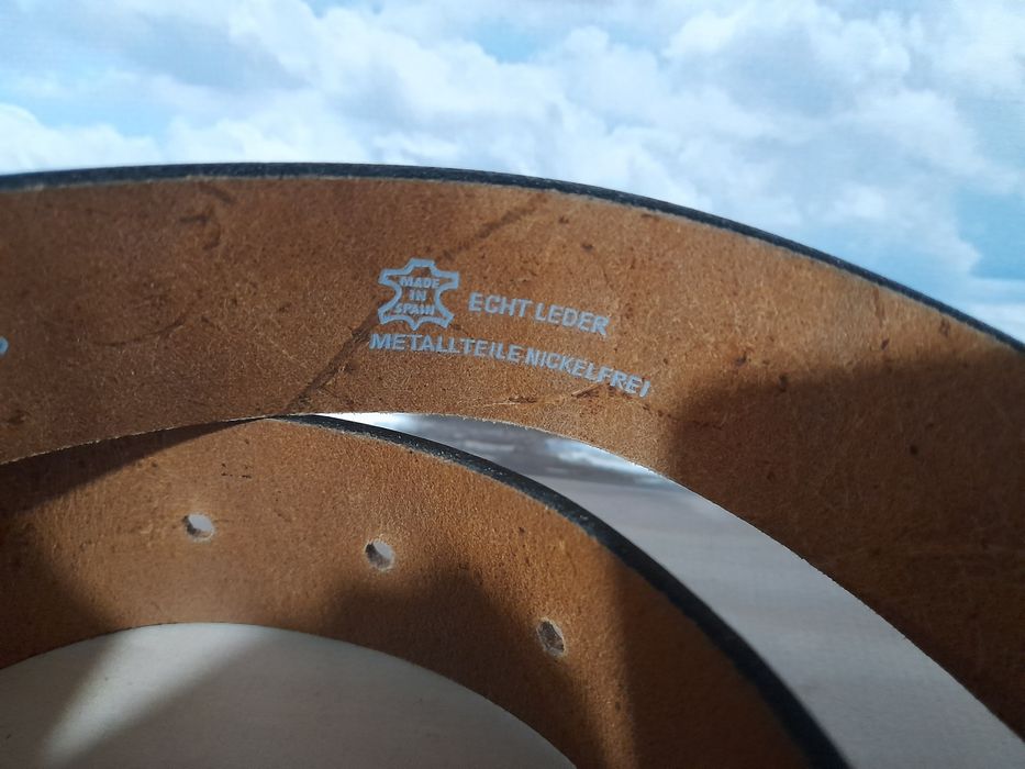 Чоловічий шкіряний ремінь з металевою пряжкою Німеччина