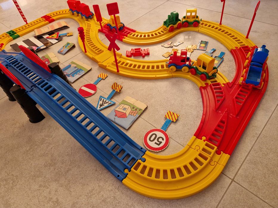 kolejka Wader - pociągi i tory