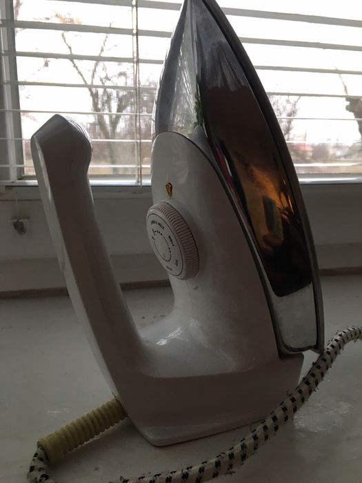 Продається праска(утюґ)