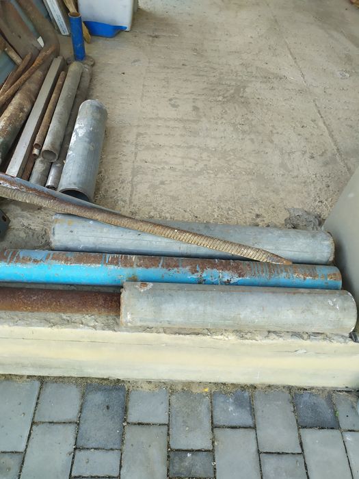 Труби, швелер, кутники, уголки, прути, куски металу, металоконструкції