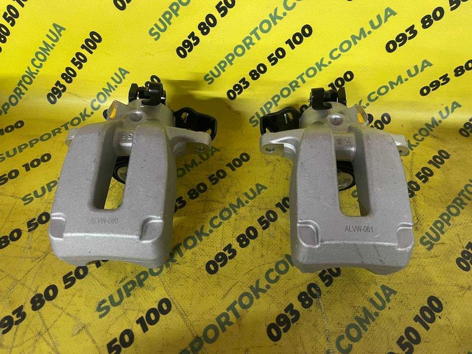 Супорт задній Skoda RS лівий правий скоба реставрація нові та диски