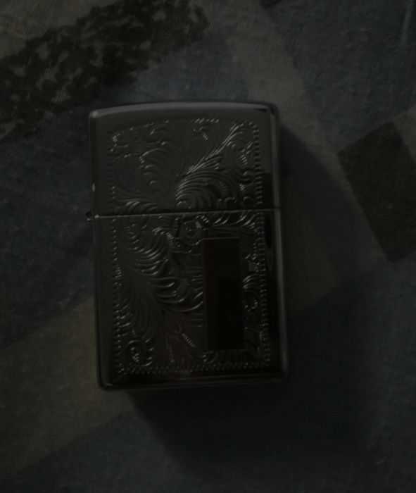 Isqueiro Zippo novo