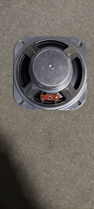 Głośniczek do kabiny.