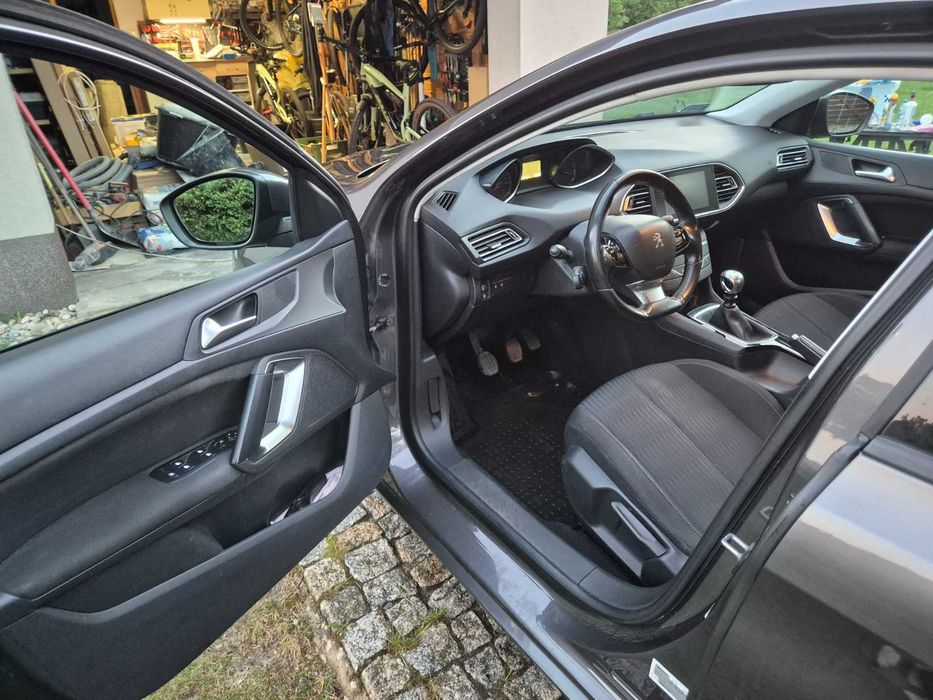 Peugeot 308 SW  2016 1.6 HDi 120KM