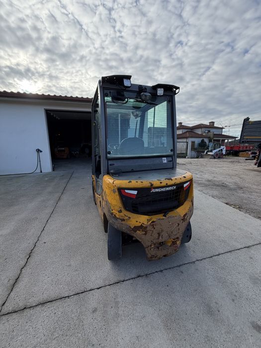 Empilhador Jungheinrich 4 funçoes