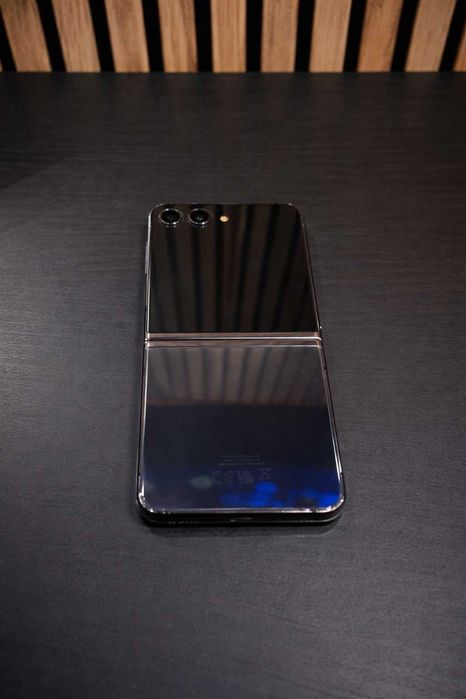 Samsung Z Flip 5