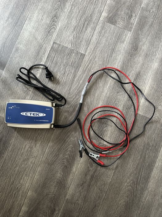 Prostownik Ladowarka impulsowa CTEK XT 14