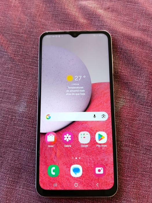 Samsung A13 64GB 4 RAM.   25€