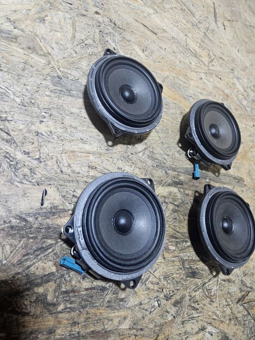 Glosniki Bmw E90 E91 E87 E81 E92 E93 E82 E88 E60 E61 x1 e84  subwoofer